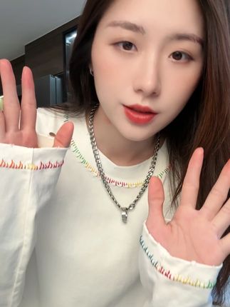 新款痞帅男装百搭彩色缝线圆领长袖T恤#慵懒风穿搭 #时尚单品 #品质男装#高级感穿搭#穿出高级感