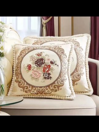 欧式提花抱枕可以拆洗,非常方便,精美的提花工艺,高端大气上档次,枕芯加枕套两件套嘎嘎合适,质量还好 #超便宜超划算 #沙发抱枕 #抱枕 #欧式大抱枕 #居家好物