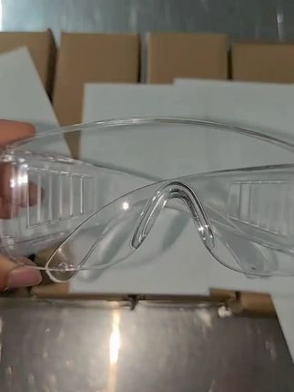 油锯打草机专用护目镜贴合脸部设计有效防止灰尘草屑异物入眼#油锯护目镜 #打草机护目镜 #防异物护目镜 #贴合脸部护目镜 #安全护具
