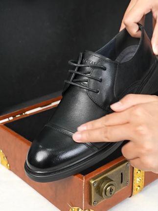 不踩别人的脚印,只走自己的道路 #奥康 #商务休闲 #舒适透气不闷脚