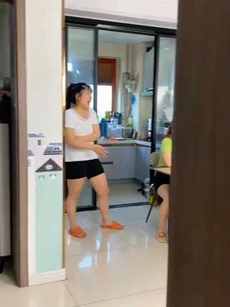 快来试试你的记忆力!正面是细节和知识点,反面突如其来的提问,别说孩子,咱大人也不一定能答对!#亲子互动 #专注力游戏 #锻炼记忆力 #记忆小侦探 #益智游戏