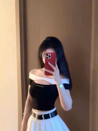 不要退缩 尽情的享受人生~ #百褶裙 #显瘦穿搭 #夏日穿搭 #夏季穿搭#  显瘦穿搭  #谁穿谁好看系列