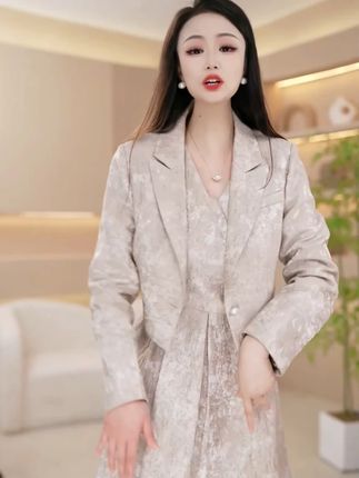 法式轻奢新中式缇花时尚洋气修身长袖女装套装两件套 #套装两件套#女装搭配#女装穿搭#显瘦穿搭#套装穿搭