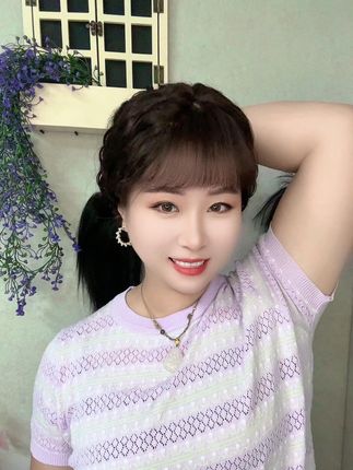 难怪这款假发片火了,戴上它,都说好看,时尚又减龄!#减龄发型 #假发 #遮盖白发 #增加发量
