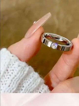 钛钢戒指 银色单钻钛钢戒指女小众设计素圈戒指女轻奢尾戒食指环 #自用好物推荐# 饰品分享 #好物推荐🔥