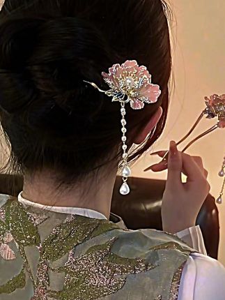 绝美中式珐琅彩牡丹花U型发簪,古风气质尽显! #旗袍配饰 #古风美物 #旗袍发饰 #旗袍发簪 #珐琅彩饰品