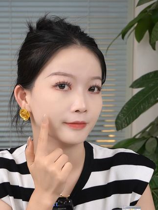 隔离+保湿+提亮！娜涟隔离霜,持妆不卡粉,就是这么简单！#娜涟#娜涟光感隔离霜#娜涟 #娜涟光感隔离霜 #2024早秋时髦主场  W969