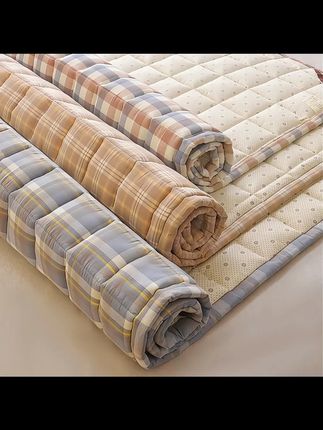 新疆棉花床垫软垫床铺褥子家用可水洗纯棉全棉防滑学生宿舍保护垫#床垫 #软垫 #床铺 #床褥子 #宿舍床垫