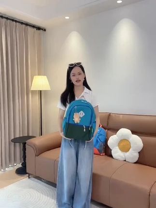 超轻书包1-3年级男女孩轻便幼儿女童防水4-6年级护脊减负书 #双肩包推荐 #书包推荐 #书包大容量 #儿童书包 #儿童书包推荐