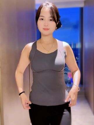 冬天穿得少又想保暖?这件背心的秘密你想知道吗#保暖背心 #保暖不臃肿 #面料柔软舒适