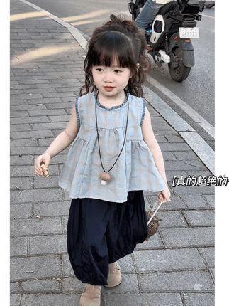 韩国童装女童套装2025夏季新款女宝宝花边无袖背心洋气蓝色阔腿裤#每日童装穿搭分享 #生女儿就是用来打扮的 #高品质童装 #夏季新款 #谁穿谁好看系列