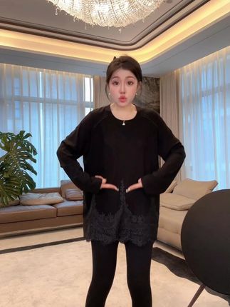 ME【卢浮花影】天丝混纺浮雕刺绣拼接时尚百搭一手长上衣#秋冬穿搭 #百搭上衣 #谁穿谁好看系列 #秋冬必备 #显瘦穿搭