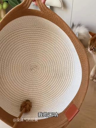四季通用棉麻猫窝大号超萌款 四季通用棉麻猫窝,大号超萌款,猫咪住得超舒适!# 猫窝 #宠物用品 #四季通用猫窝 #在抖音入手的好东西