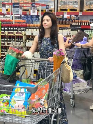 大胆一点 你很漂亮#美出高级感 #谁穿谁好看 #随拍
