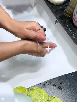 内衣洗衣液推荐 别再用肥皂洗内裤了#洗护好物 #污渍轻松去除 #内衣净 #洗衣液 #内衣洗衣液