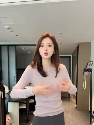 秋冬毛衣女法式一字领露肩薄款长袖针织衫修身显瘦上衣#品质女装