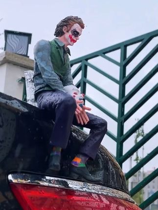 希斯莱杰之后再无小丑。把电影人物摆在车上真的很帅!#车载摆件 希斯莱杰之后再无小丑。把电影人物摆在车上真的很帅!#车载摆件#小丑#小丑希斯莱杰#汽车好物#气场全开.