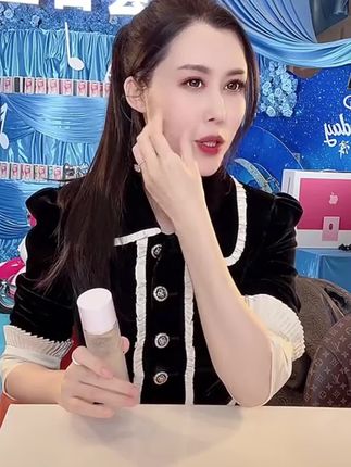 密集补水+细滑肌肤!雪绒花精华水进口源萃成分,释放聚水力超给力 #保湿攻略 #雪绒花精华#猫七七#黛莱皙