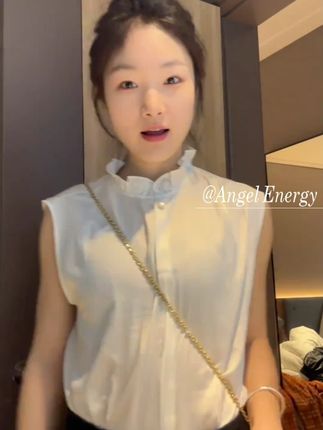 #张予曦毕雯珺真拍了红裙抱 #深情眼 #张予曦 #毕雯珺