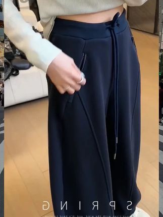 #早秋穿搭公式来了 #早秋姐感穿搭气质顶满 #今日份琥珀流光少年感穿搭 #2025年秋季都流行穿什么 #挑战和闺蜜互买穿搭