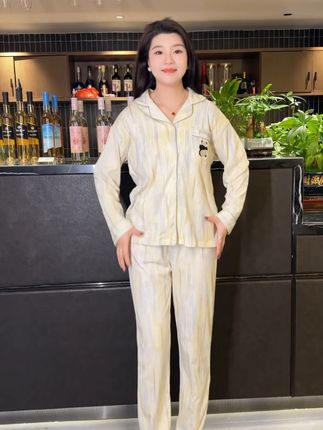 透气纯棉材质构建良好透气环境,让肌肤在睡眠中也能自由呼吸,保持舒适状态。#套装 #夏季新款 #穿出高级感 #显瘦穿搭 #显瘦遮肉