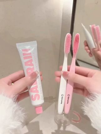 草莓白巧长头牙刷大刷头护理型柔软敏感牙专用宽头牙刷情侣 #情侣牙刷  #牙刷  #成人牙刷  #牙刷推荐