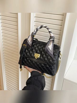 2025夏季爆款女士手提单肩包新款高级感小香风链条包轻奢百搭斜跨#包包 #斜挎包包 #包包推荐 #单肩包 #包包分享 @DOU+上热门 @小店随心推 @巨量千川