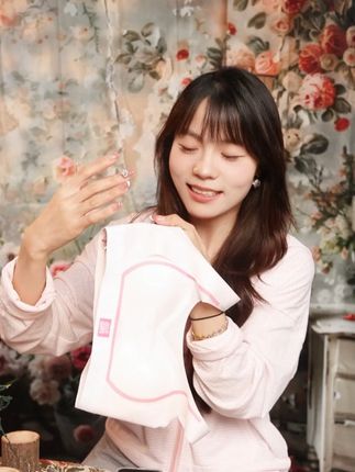 还在为家里的娃选内衣苦恼吗?不妨试试这款发育期青少年内衣吧!#ELLEgirl #发育期内衣怎么选 #透气舒适 #初中生内衣