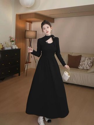 这款小个子女秋新款气质洋气设计感显瘦针织连衣裙绝绝子~ #入秋穿搭 #贵气感御姐 #ootd我的穿搭日记 #舒服又百搭 #回头率爆棚