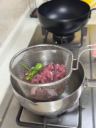 巨巨巨巨实用!能油炸能沥水的沥水篮给青菜、肉、焯水、沥水都方便,还能过凉面,油炸小吃 #沥水篮 #过滤网 #油炸网篮 #厨房好物