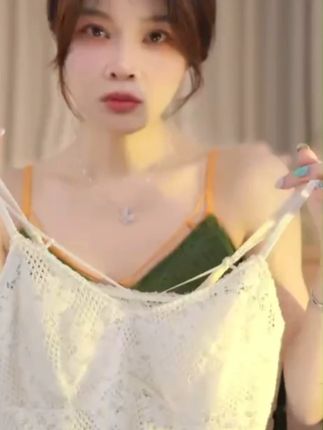 #吊带背心 #仙女必备 #美背背心 #穿出高级感 #时尚单品