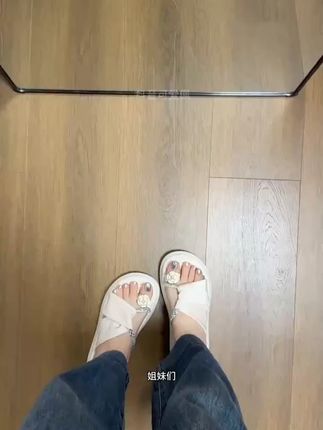 024女款套趾一字带平底凉拖,厂家直供,软底舒适,畅销全球多地,值得拥有