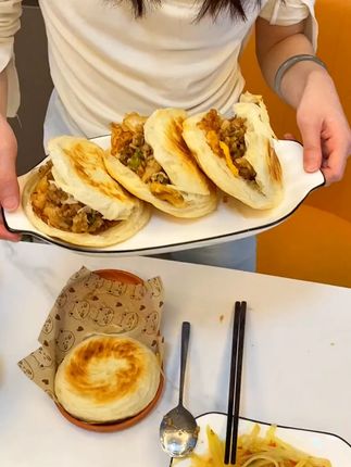 想吃肉夹馍就自己在家做吧,其实真的不麻烦,巨好吃#肉夹馍#肉夹馍饼胚