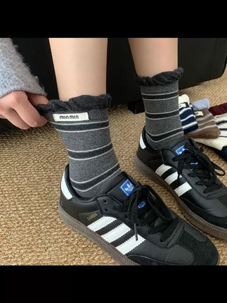 四双袜子女秋季ins潮韩系泡泡口长筒袜复古少女感布标条纹堆堆袜#秋季长袜 #韩系风格 #少女感 #泡泡口袜子 #堆堆袜