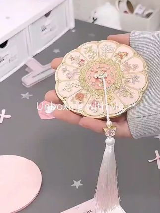 十二花神故宫文创镜子小镜子随身携带小巧女生化妆镜子旅游纪念品#故宫文创 #小镜子 #女生化妆镜 #旅游纪念品 #十二花神