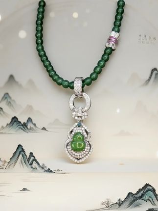 阳绿翡翠葫芦吊坠翡翠吊坠气质轻奢绿色精致女士挂坠颈饰 #无限回购的宝藏单品 #随时随地标记一下