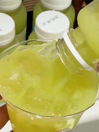 UFRUIT游赴100%HPP果蔬汁果汁孕妇儿童饮料nfc王 这可不是喝不喝得起的问题,王林苹果汁有钱都未必能喝到#ufruit #王林苹果汁 #游赴 #ufruit苹果汁 #夏日饮品