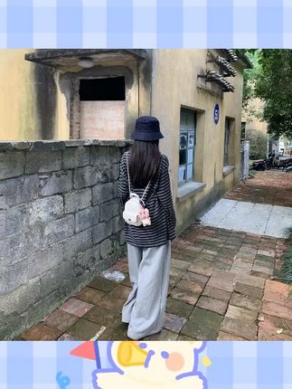 高级感小众菱格双肩包包女2025新款时尚百搭双肩书包单肩旅行包潮#简约搭配 #包包种草 #女生穿搭 #包包 #穿搭推荐 @小店随心推 @巨量千川 @DOU+上热门