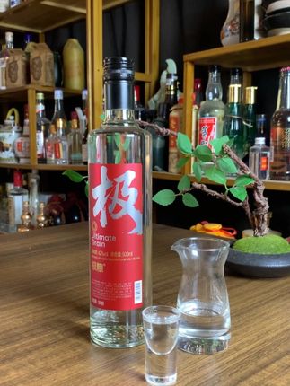 品质川派口粮酒极粮4瓶礼盒装,42度500毫升,纯粮酿造好酒 #光良酒 #光良 #极粮 #口粮酒 #性价比好酒