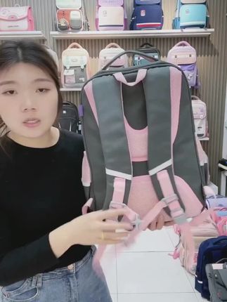 新款儿童书包1-3-6年级轻便减负护脊大容量背包男女童书包#儿童书包 #减负护脊 #学生背包 #新款书包 #男女童书包