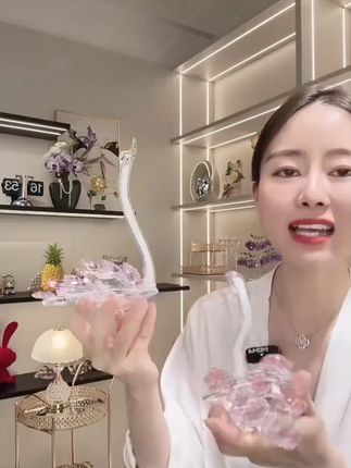 粉色水晶天鹅玄关电视柜酒柜家居装饰品摆件轻奢花瓶摆件   #摆件  #天鹅摆件  #花瓶摆件  #客厅摆件  #装饰品