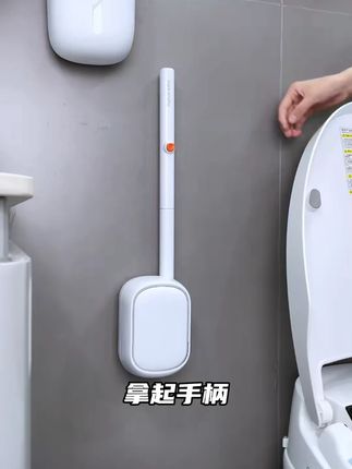 马桶刷还得是用一次性的,不然老婆来说我溅的到处都是,还刷不干净。#一次性马桶刷 #卫生间好物