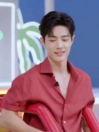 是什么让if溢福品牌全球代言人@肖战都惊讶了  原来是要用超长吸管来进行挑战 当然最终他带着灿烂的笑容轻而易举的完成啦!✨ #喝if#和肖战一起喝if#if溢福品牌全球代言人肖战#和肖战尽享这一刻#if溢福