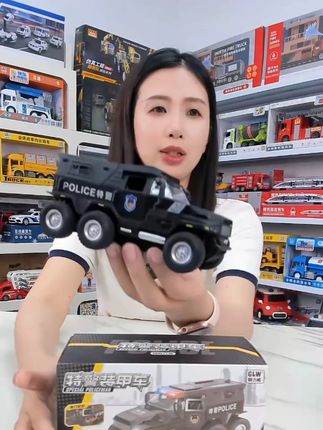 2025新款大号合金装甲车耐摔模型男孩玩具车越野车特警车儿童玩具#装甲车玩具 #玩具装甲车 #合金装甲车 #玩具车 #越野车玩具 @DOU+小助手 @DOU+上热门