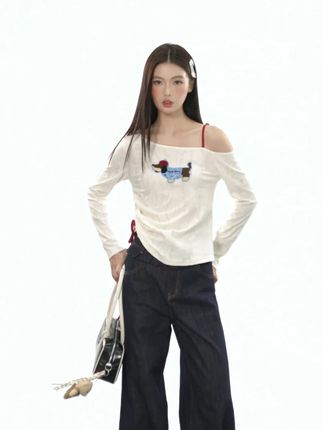 总要一些属于自己的moment #秋季新款 #早秋穿搭 #ootd穿搭 #穿搭