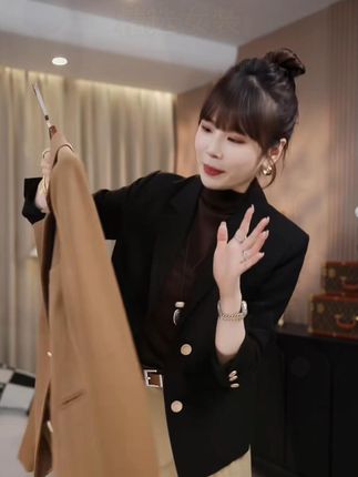 “简约两粒扣”立体剪裁西装外套女春秋季