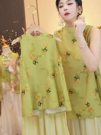 想把‘中国风’穿成日常,从和孩子一起开始。 #亲子装 #女童穿搭 #国风古韵 #生女儿就是用来打扮的 #中大童女孩衣服推荐