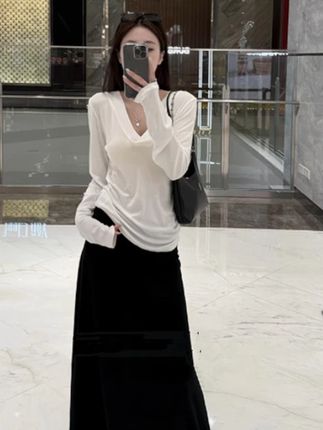 慵懒风松弛感纸片人半身裙女秋季薄款高腰垂感休闲后开叉a字长裙 #ootd穿搭 #今天穿什么 #轻奢女装 #通勤搭配 #时髦精