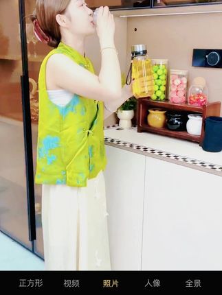 不爱用塑料杯你就选这个 #高硼硅玻璃杯 泡茶很方便 #大容量水杯 携带方便 真实惠! #多喝水 #杯子 【送杯套】超大容量吨吨杯玻璃网红便携隔热泡茶水分离水杯带提绳