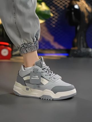 谁能拒绝一双增高又舒适的休闲鞋呢?时尚百搭,颜值特别高!#回力 #回力男鞋 #好穿又好搭 #好穿不累脚 #百搭鞋子